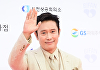 이병헌 "'오징어게임' 모 아니면 도⋯글로벌 흥행? 인간성 부재에 공감"