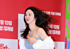 [포토] 이주빈, 새하얀 어깨 보여주며 수줍은 달리기
