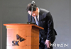 최태원 회장 "SK그룹 대표해 사과⋯SKT 해킹 뼈아프게 반성"(종합)