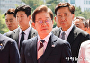 [속보] 李 "용산 대통령실, 무덤 같아⋯필기도구·컴퓨터 아무 것도 없어"