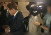 영부인 밀치고 머리 가격한 MBN, 뒤늦은 사과 후폭풍ing