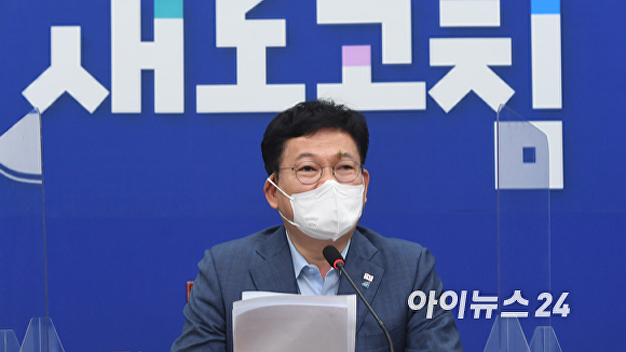 송영길 "윤석열, 野 대선후보 진출 막는 짐차… 계륵 같은 존재" - Vimarsana News