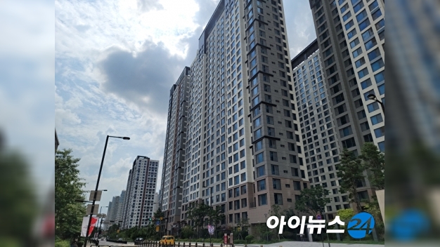 대출 문턱 낮아지자 꿈쩍않던 고양집값도 '들썩'…저평가 지역 매수유입 - Vimarsana News