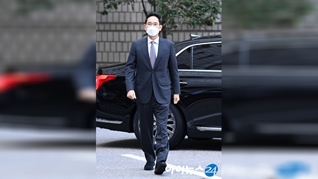 이재용 가석방 후 첫 재판…前 미래전략실 직원 증인 "지시받은 것 없어" - Vimarsana News
