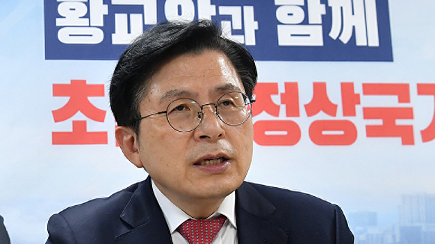 [대선주자 인터뷰] 황교안 "文이 망친 나라, 정상으로 돌리겠다" - Vimarsana News