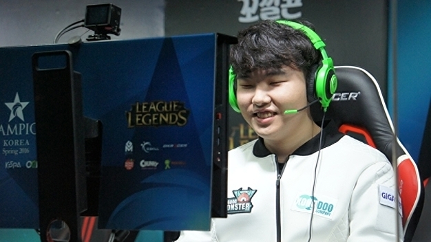 [LOL]콩두와 ROX, 입장이 전혀 다른 팀들의 경기