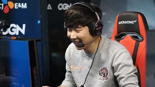 [LOL]ROX, 운영으로 롱주 압도하며 2세트 승리