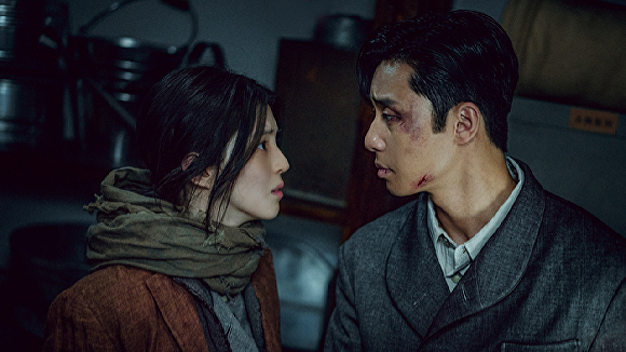 [리뷰] 박서준·한소희 만났건만…촌스럽고 매력 없는 '경성크리처'