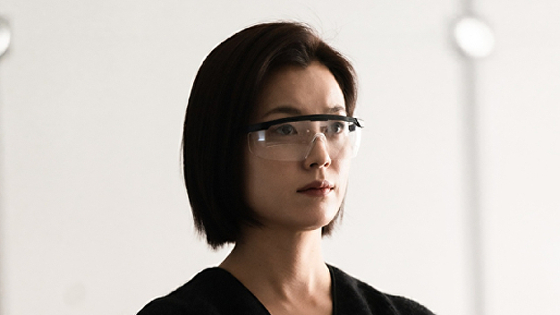 "'무빙' 잊어라"…'<b>지배종</b>' <b>한효주</b>, CEO 변신 '냉철 카리스마'